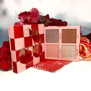 💜 2/$29! Ciate Cherry Bomb Blush & Highlighter Palette Light / M 16g *BNIB